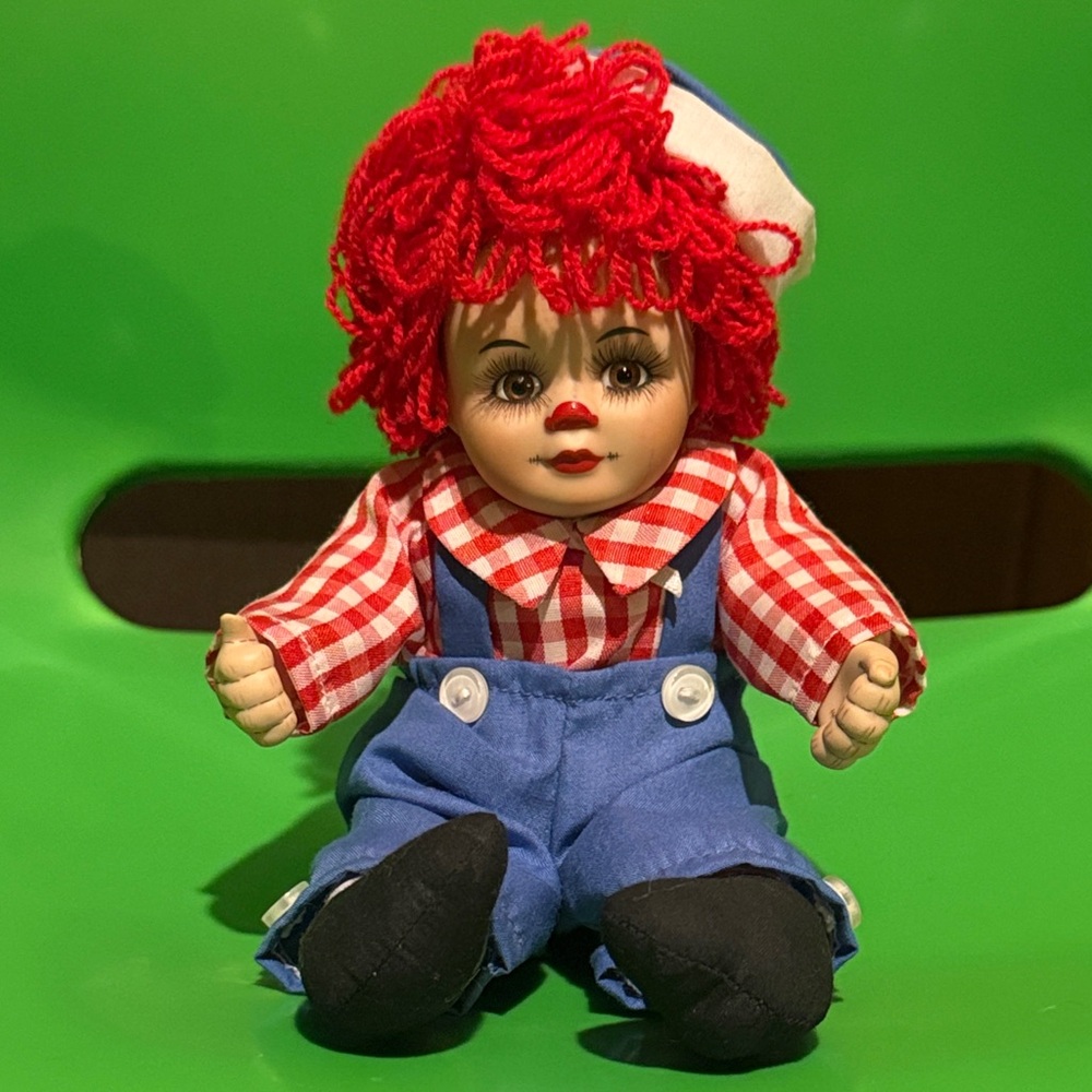 Vintage 1994 Marie Osmond Raggedy Andy porcelain doll
